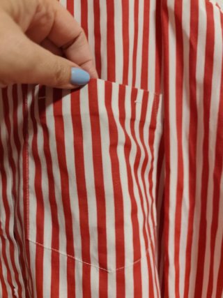 Camisa de chica talla L de Stradivarius.