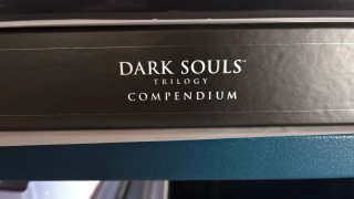 Dark Souls Trilogy Compendium Libro