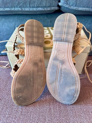 Sandali bassi Gioseppo in pelle intrecciata beige