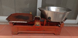 Balanza antigua de cocina