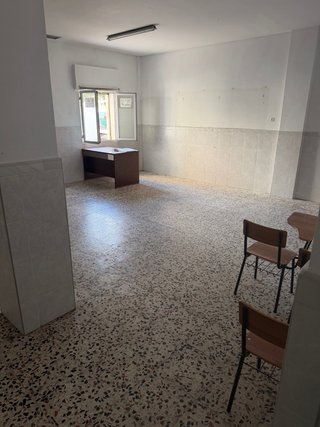 Se vende local con cambio de uso