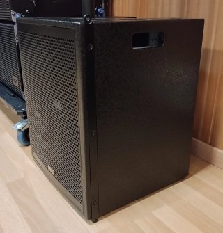 Equipo de sonido auto-amplificado para PA