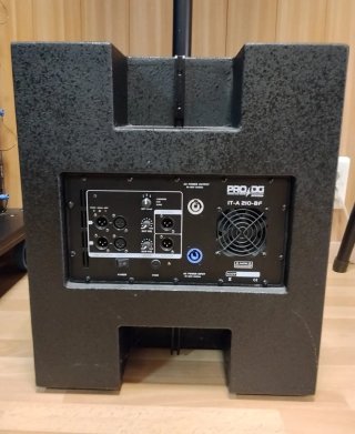 Equipo de sonido auto-amplificado para PA