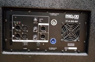 Equipo de sonido auto-amplificado para PA