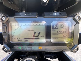 Yamaha Tracer 900 Azul y Negro