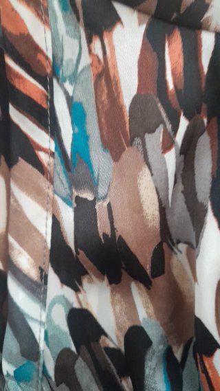 Vestito Stile Benetton fantasia