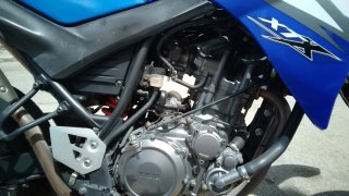 Yamaha XT 660X Supermotard Azul y Blanca