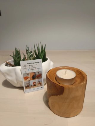 Portacandele in legno di ulivo