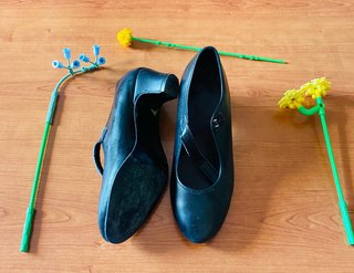 Zapatos de tacón niña negros