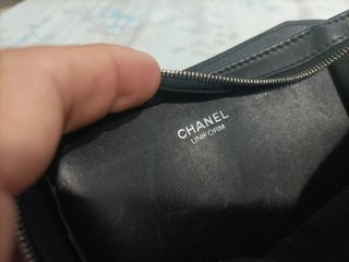 Riñonera de piel negra de Chanel