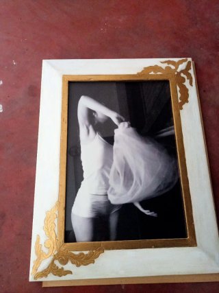 Quadro arte fotografica con cornice dorata,50×65