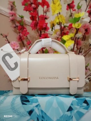 Borse COCONUDA: Nera, Rossa, Bianca, Beige