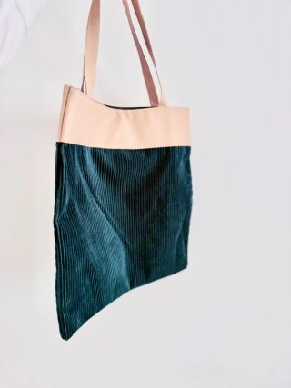 Borsa pelle e tessuto beige/verde fatta a mano