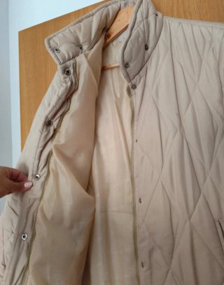 Chaqueta acolchada beige DAGIFEN talla única
