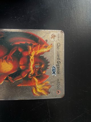 Carta Pokémon Charizard Gigante GX Plata