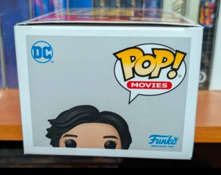 SUPERGIRL FUNKO POP
