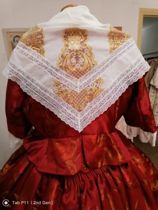 Traje de Fallera Rojo y Dorado