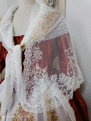 Traje de Fallera Rojo y Dorado