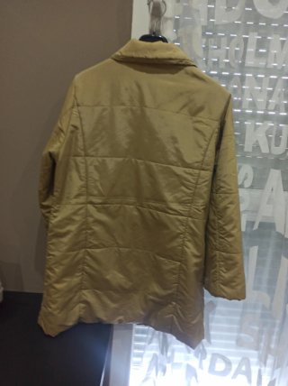 Gabardina acolchada Zara beige entretiempo