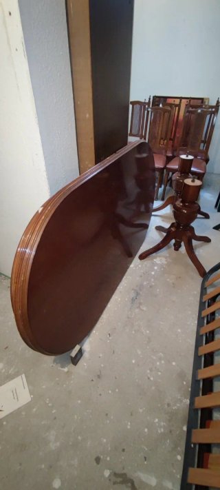 Mesa de comedor vintage de madera