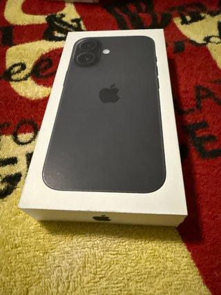 Caja iPhone 16