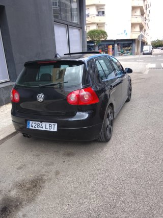 Volkswagen Golf GTI Negro