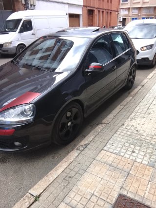 Volkswagen Golf GTI Negro