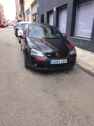 Volkswagen Golf GTI Negro