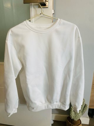 Sudadera blanca básica