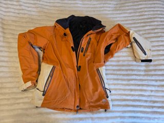 Anorak Mountain Hardwear  Alta impermeabilización