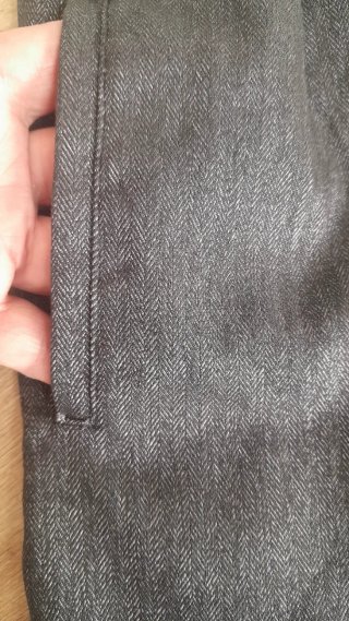 Pantaloni Vicolo donna grigi e nero.