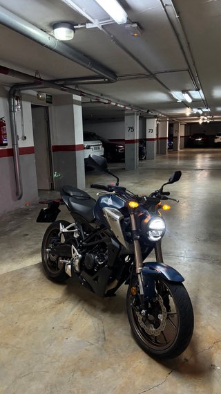 Honda CB125R