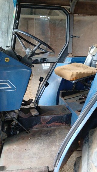 Tractor Ebro 6079