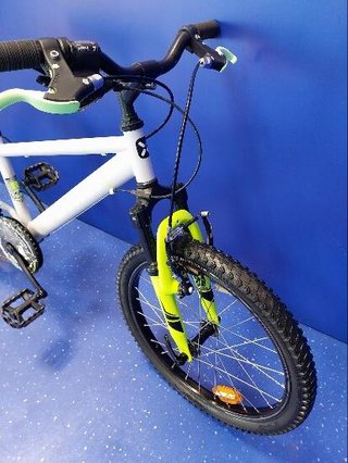 btwin 20 gris con verde