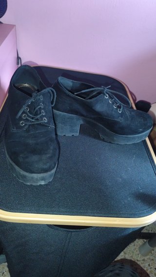 Botines negros cordones plataforma