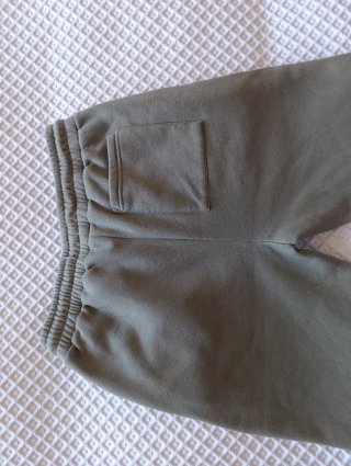 Pantalón Umbro verde oliva