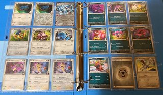 Album Mancolista Set Pokèmon Rivali Predestinati