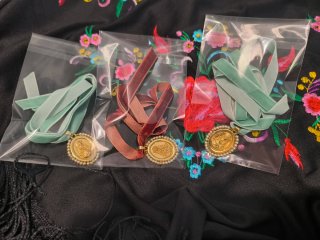 Lazo terciopelo con medalla Virgen del Rocío
