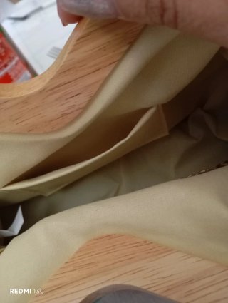 Borsa in paglia con manico in legno