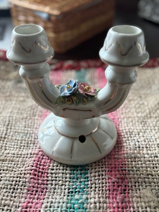 Candelabro Cerámica tipo Capodimonte Dorado Blanco