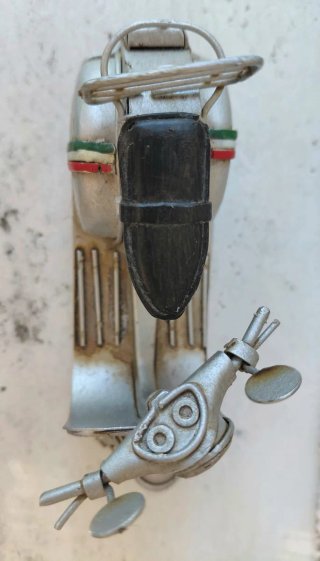 Modellino Vespa Tricolore