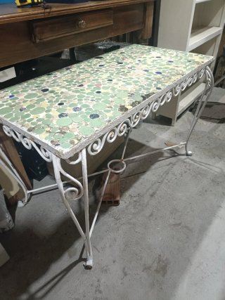 Mesa auxiliar mosaico años 60