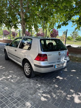 Volkswagen Golf 2001