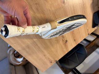 Pala de pádel NOX AT10 12K 2026 usada 2 partidos