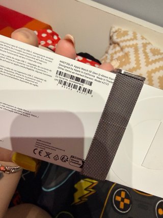 Apple Watch SE ( Gen 2 )Plata con Correa Milanesa