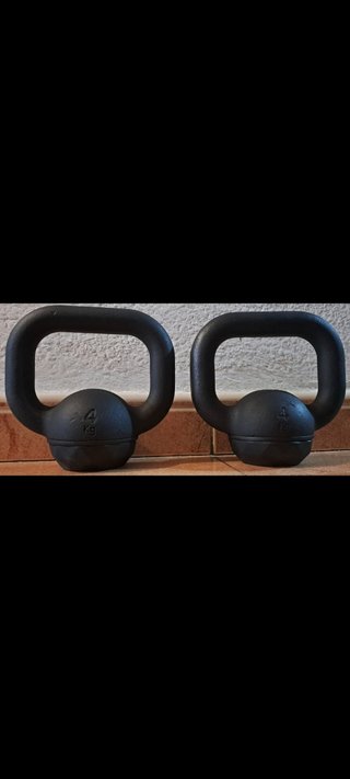 2 PESAS RUSAS DE 8KG KETTLEBELLS 8KG y Mas