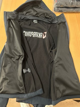 Chaqueta Akrapovic Negra y Roja