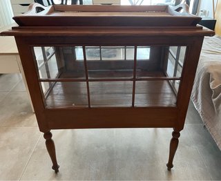 Mueble Bar Colonial Madera y Cristal