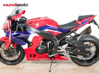 HONDA CBR 1000 RR R FIREBLADE