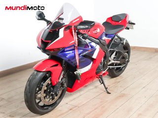HONDA CBR 1000 RR R FIREBLADE